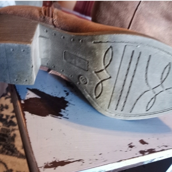 Booties - Picture 3 of 3